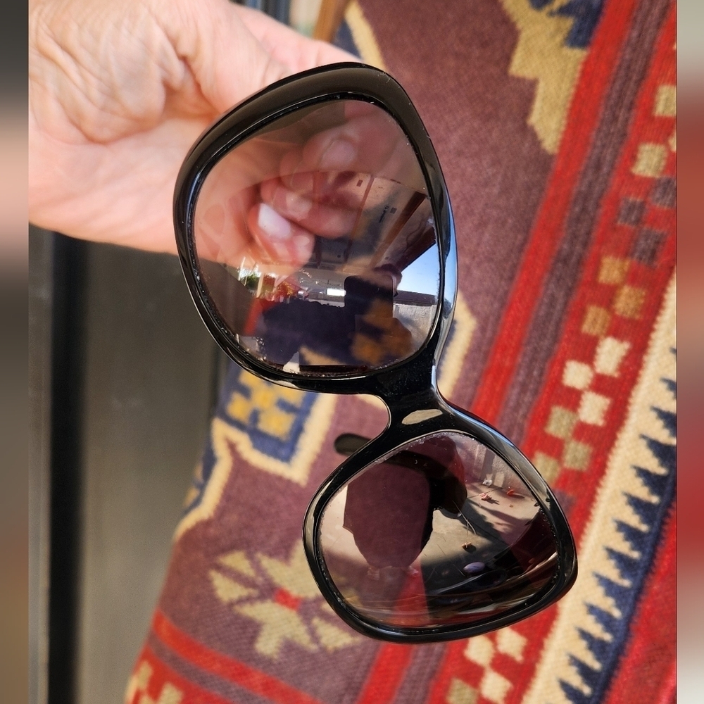 Dolce & Gabbana DG 4033B Sunglasses - Picture 2 of 14